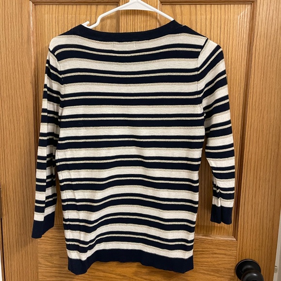 Banana Republic 3/4 in sleeve shirt - Picture 2 of 6